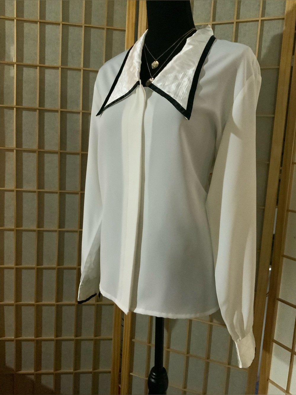 Jordan White Long-Sleeve Blouse with Black-Trimmed Pointed Collar